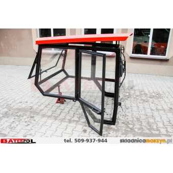 Kabina T-25 bez błotników CZERWONY DACH